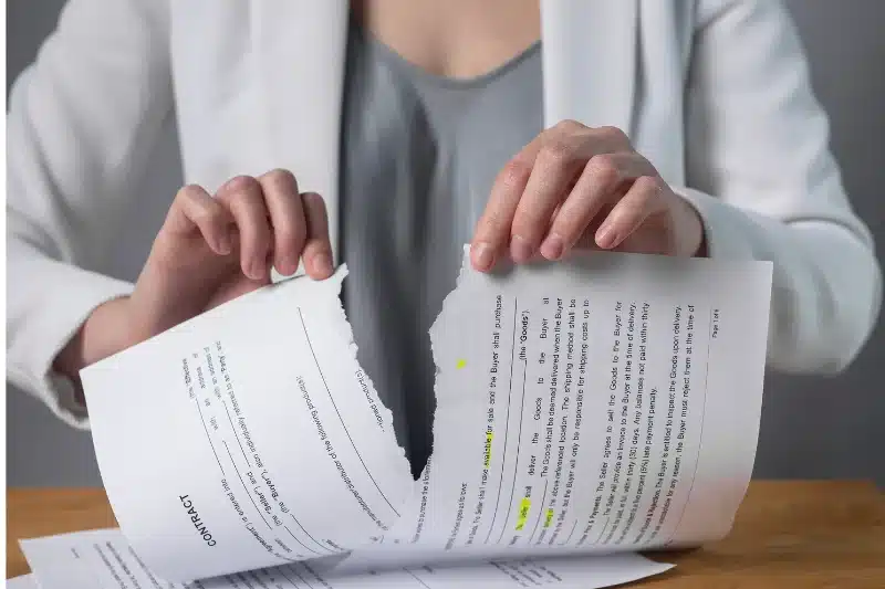 لغو قرارداد ملکی در دبی